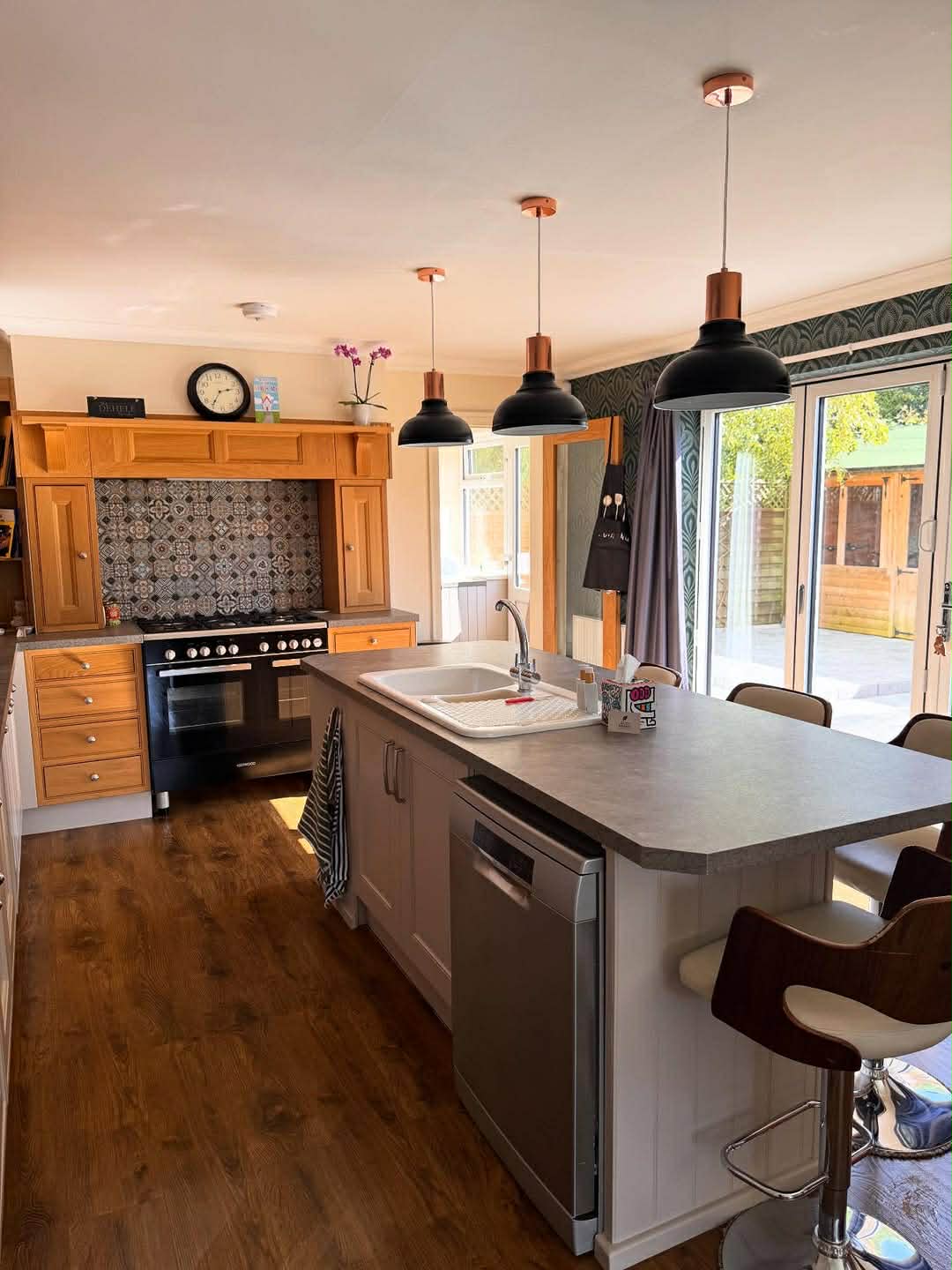 Pristine modern Rugby office cleaned by Eco Shine